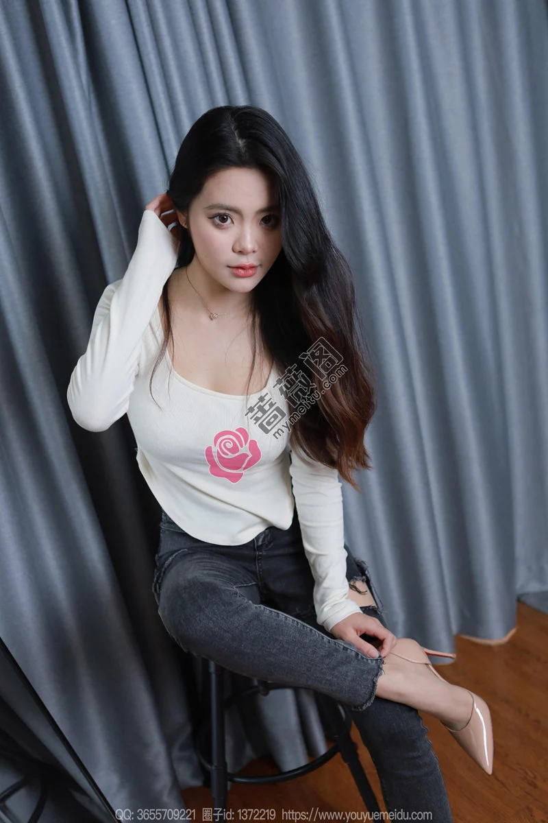 [IESS异思趣向] 2024.03.18 丝享家 1692 兔兔 牛仔裤里丝 [37P-30MB]-蔷薇阁