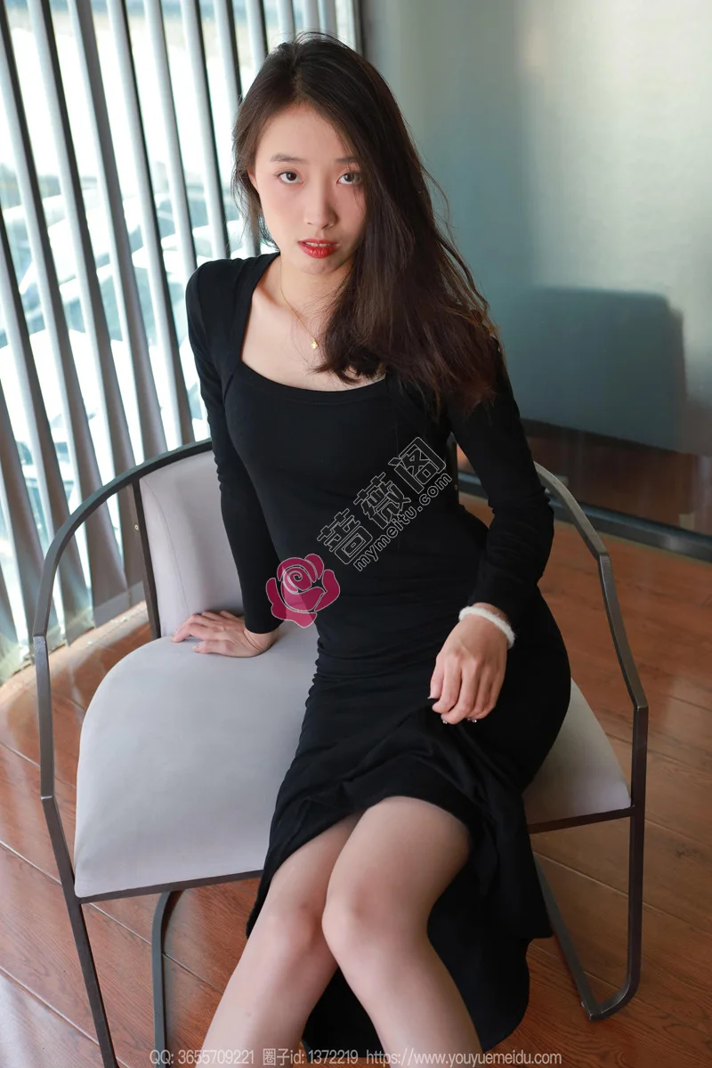 [IESS异思趣向] 2024.11.07 丝享家 1892 小九 包臀黑裙 [89P-72MB] - 蔷薇阁-蔷薇阁