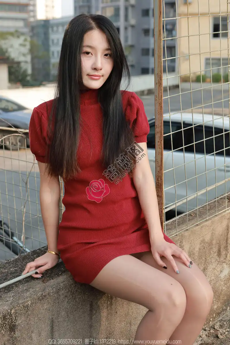 [IESS异思趣向] 2025.02.09 丝享家 1972 婉萍 西红柿（上） [85P-120MB] - 蔷薇阁-蔷薇阁