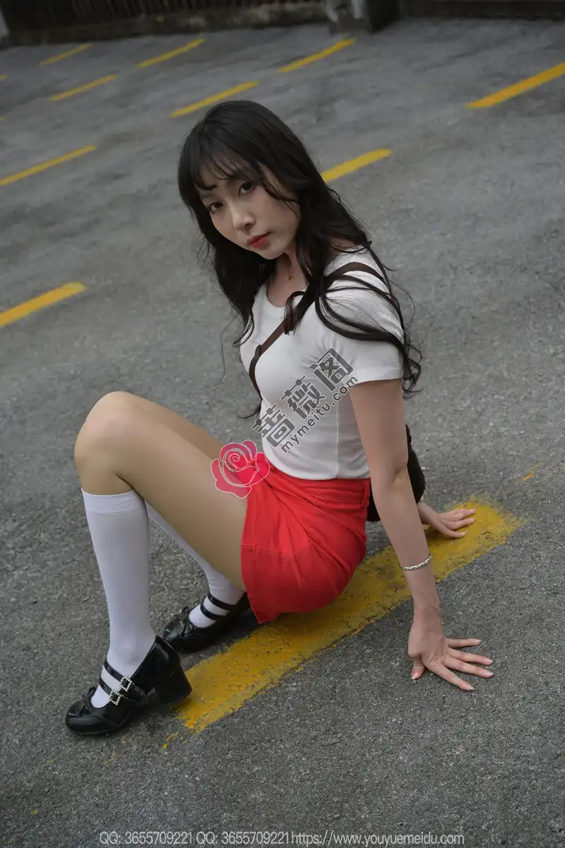 [IESS异思趣向] 2025.05.16 丝享家 2055 团团 红裙子（上） [87P-157MB]-蔷薇阁