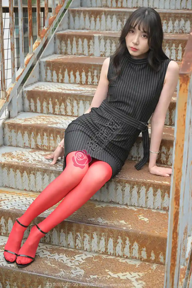 [IESS异思趣向] 2025.05.26 丝享家 2063 团团 烈焰红唇 [104P-165MB]-蔷薇阁