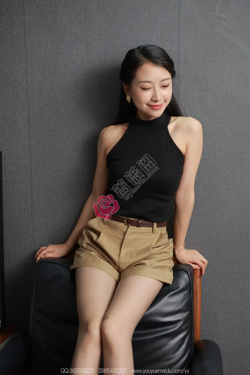 [IESS异思趣向] 2025.07.21 丝享家 2111 小婕 黑色凉鞋（下） [87P-76MB] - 蔷薇阁-蔷薇阁