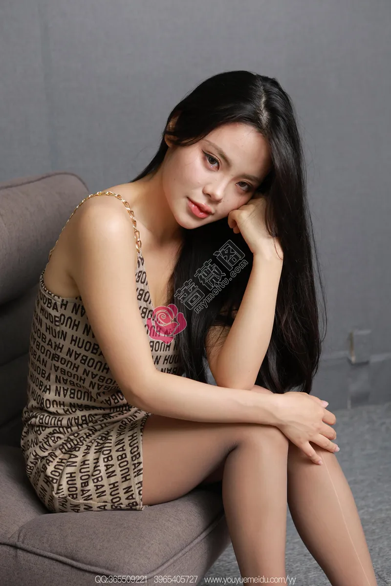 [IESS异思趣向] 2025.09.09 丝享家 2153 兔兔 字母短裙 [87P-107MB]-蔷薇阁