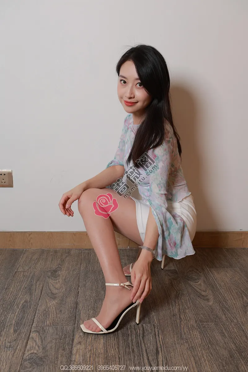 [IESS异思趣向] 2025.09.31 丝享家 2172 小婕 花袖子（上） [85P-82MB]-蔷薇阁