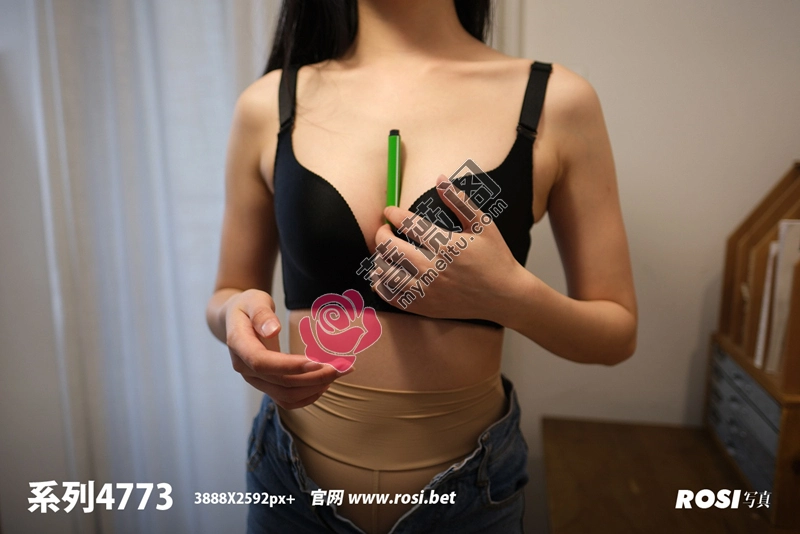 [ROSI写真] 2024.12.29 NO.4773 [56+1P-89MB]-蔷薇阁