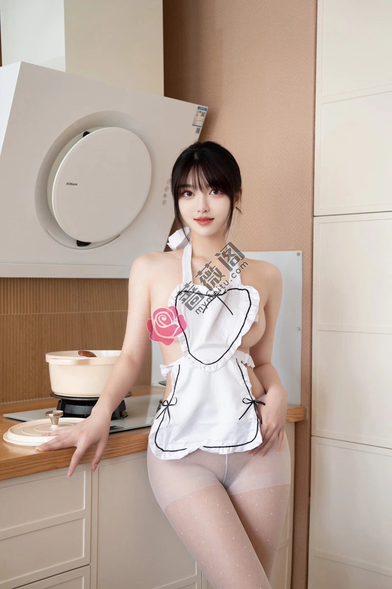 秀人网模特 白露lulu - 性感小厨娘 [73P-819MB]-蔷薇阁