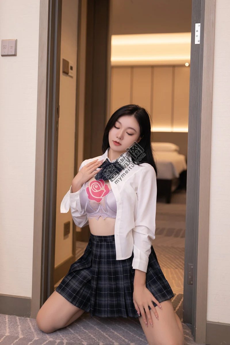 秀人网模特 安然 - 香艳学妹 [90P-1.08GB]-蔷薇阁